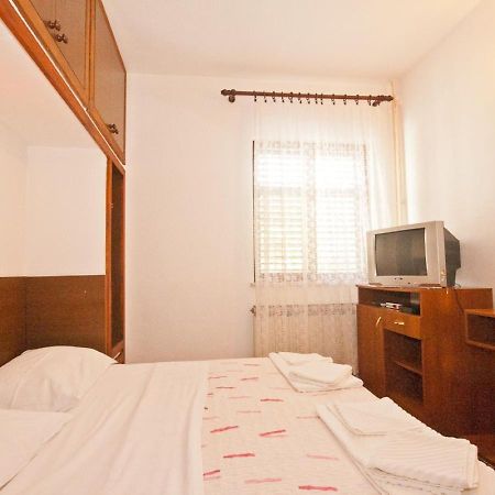 Apartments Surfinia バスカ エクステリア 写真