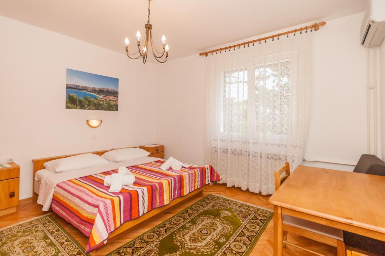 Apartments Surfinia バスカ エクステリア 写真