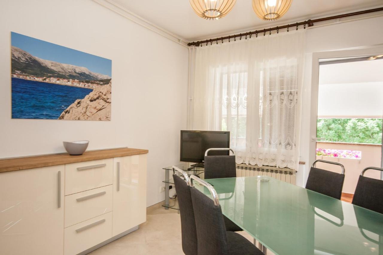 Apartments Surfinia バスカ エクステリア 写真